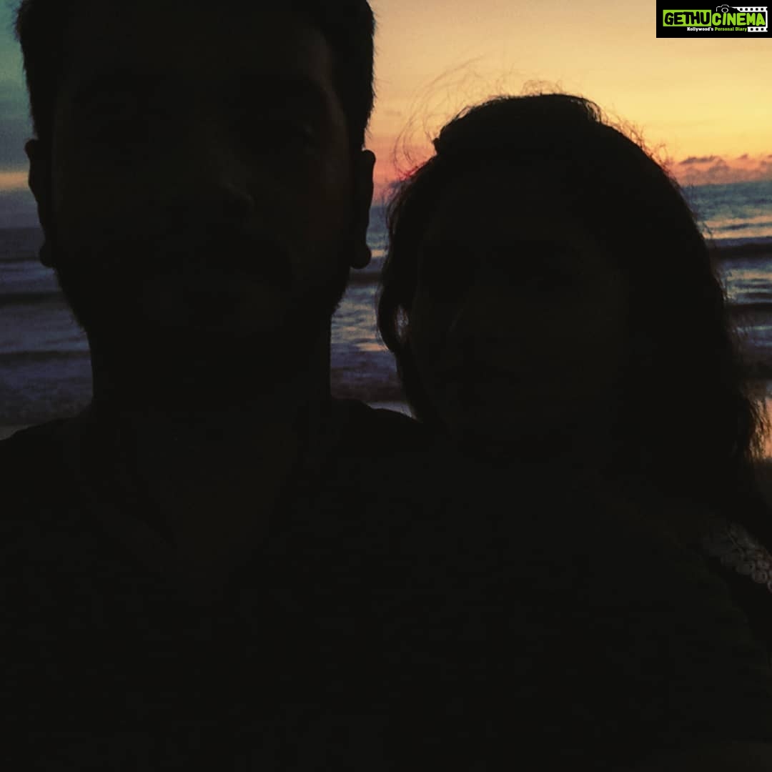 Ashwin Kakumanu Instagram - 5am work timings with the co-star. Something new in the making, share the details soon. Till then enjoy the sunrise. #earlybirds #lifesabeach
