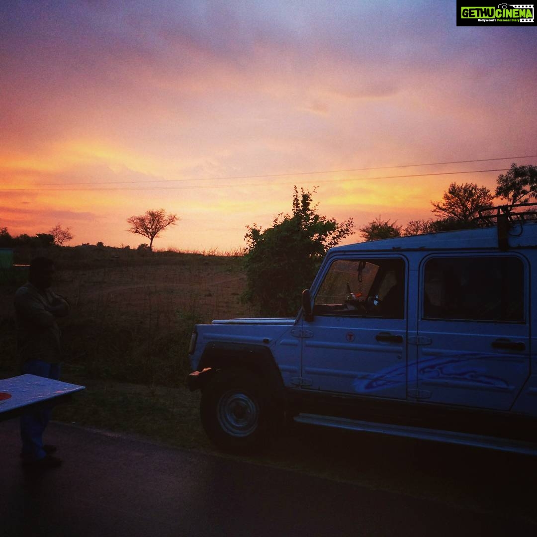 Ashwin Kakumanu Instagram - #Sunsets and #shootingwraps on #ithuvedalamsollumkathai #amateurphotography #toofan