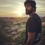 Ashwin Kakumanu Instagram - Took the missus to the shooting spot of #ithuvedalamsollumkathai and we caught the sunset. First time she's coming to a shoot . I wonder if it has to do with a certain guest appearance ;)