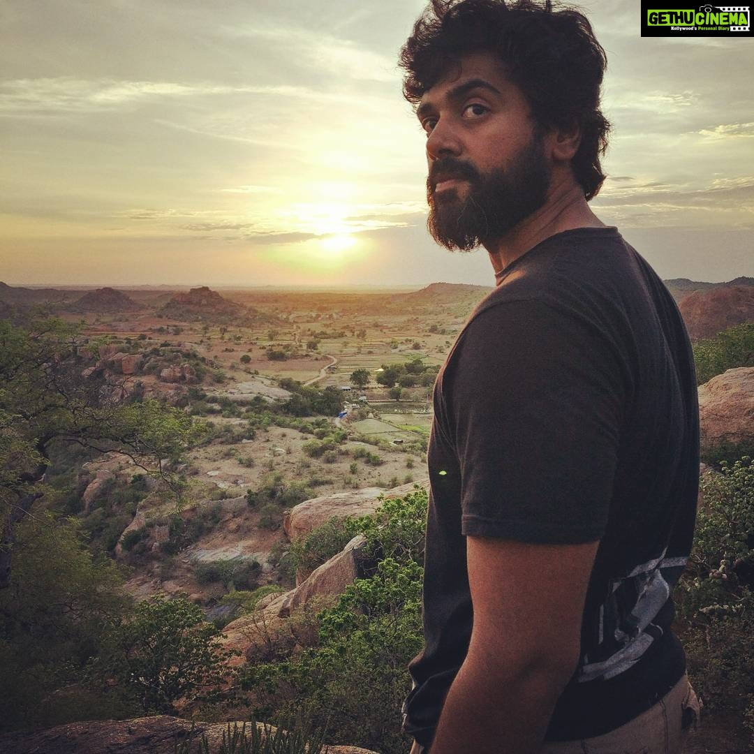 Ashwin Kakumanu Instagram - Took the missus to the shooting spot of #ithuvedalamsollumkathai and we caught the sunset. First time she's coming to a shoot . I wonder if it has to do with a certain guest appearance ;)