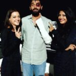 Ashwin Kakumanu Instagram – Speaking of beards… Here’s a #ThrowbackThursday to shooting the climax of #Zero with @sshivada & @_andreanne__. Took a moment in between shots to pose with these lovely Lilith’s. They were so funny they had me in stitches 🤓. Tough job but somebody’s got to do it.😈 #lilithandlucifer #lilithsofmylife #sillyselfie #speakofthedevil #anidlemindisthedevilsworkshop #redeye #adamsapple #illstopwiththerhyming #tamilcinema