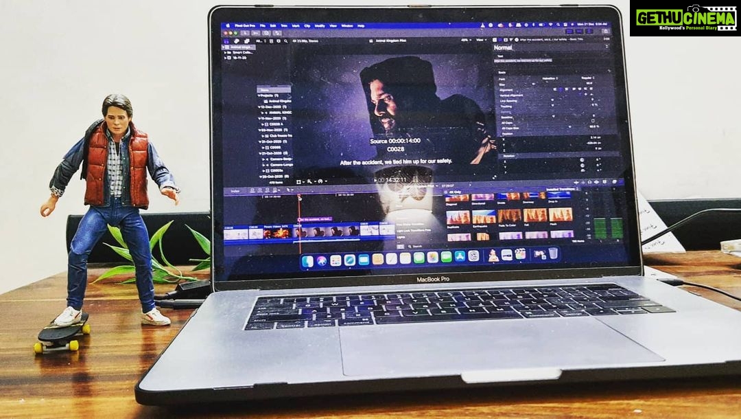 Ashwin Kakumanu Instagram - Sometimes you have to dust yourself off and look forward. Put my director/editor hat on and got to get back to work and back in time. #fireinyourstomach #5amblackcoffee #martymcfly #backtothefuture #fcpx #runningoutoftime