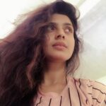 Athmiya Instagram – A self-obsessed ‘today’😇🥰