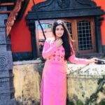 Athmiya Instagram - Haaappyy Vijaya Dasmi ❤️🙏 👗& 📷 @remya_akhilesh❤️ @chakitha_designs ❤️ Ernakulathappan Temple Complex