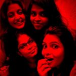 Athmiya Instagram - The Notorious Gang 😎😘🤗❤️ @sulthana_mehr @aparna.das1 @tanviram @sandhya_kp_ @haritha_haribabu My people ❤️