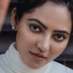 Athulya Ravi Instagram – Dont let your dreams stay dreams !!! #sundayquotes❤️ #dreambig #loveforever !!! 
Clicked @irst_photography 📸
