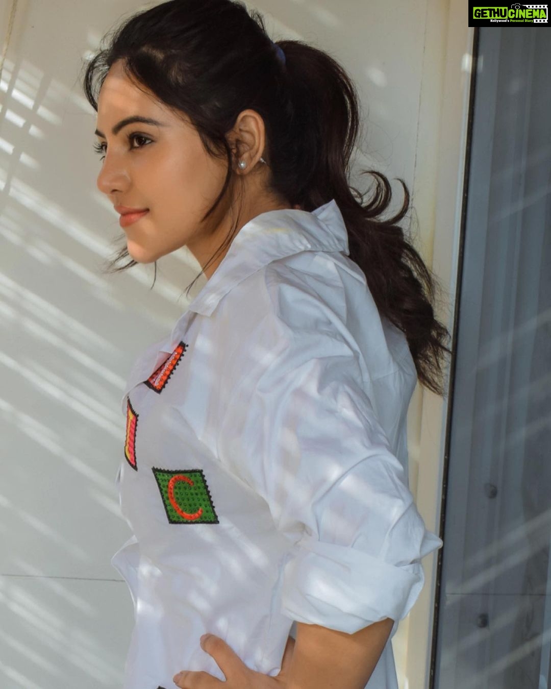 Athulya Ravi Instagram - “Believe in your infinite potential 🤗🥰 #happyweekend #positivevibes #loveandtrustvibes @irst_photography 📸📸