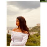 Avika Gor Instagram - I don’t know who needs to hear this but “The sky will not always be grey” 🌈☀️ Pc: multi-talented hero @kalyaan_dhev 💙 Taramati Baradari