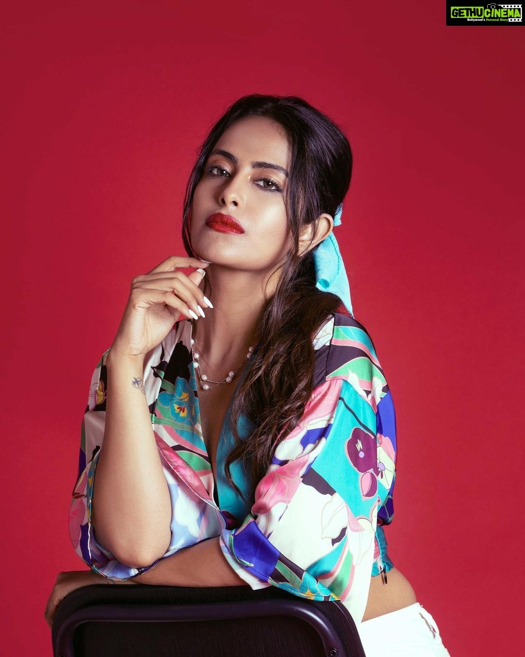 Avika Gor Instagram - Life is better in Red lipstick.