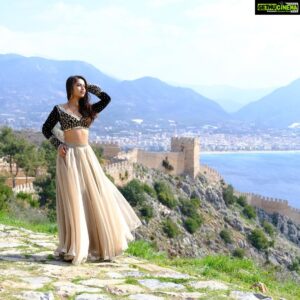 Avika Gor Instagram - Heaven on earth : Alanya 

Outfit @aparnakdesign 
Photography @klipatolyesi