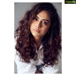 Avika Gor Instagram - The very first shoot after my fitness journey was with some of the most talented people in the industry. 
@eshaangirri @harmann_kaur_2.0 @sandysartistry you guys are awesome!

I was excited and nervous so I looked at myself in the mirror only after the styling & Hair-makeup was done for look 1 . The first statement that came out of my mouth was, "Dude, I love what you've done to my hair." and Sandy was kind enough to share that, "It's your natural hair. We didn't need to do much.”

It made me realise how we all take so many of our qualities/characteristics for granted. I was so busy worrying about what I didn't like in myself, that I didn't really acknowledge the good things(not just physical appearance, overall). Ever since, I try my best to think of the positives in me & it helps me feel confident & peaceful.

So take 5 secs and tell me What are the amazing qualities in you? Share with me in the comments 🌞