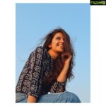 Avika Gor Instagram - Sunset + @sarathshetty = PERFECTION