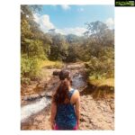 Avika Gor Instagram – Touristy pictures on point🤓
Pc @milindchandwani
Name a song that you think of when you see these pics.. see you in the comments 🌈🌻