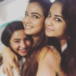 Avika Gor Instagram - With these 2 Hotties 😘😘.. An evening filled with #fun #hugs #kisses #gossips #selfies #laughter #MOVIEDATE #DINNERDATE Thank you @disneyindia for having us over for #incredibles2 !! Guys it’s super cute .. do watch it!