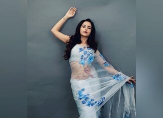 Avika Gor Instagram - 🦋 Photography @media9manoj Styling @reshma_stylist Outfit @shopmodernaari Earrings @davoir_mode makeup #manikyam hair @laksmi_9121 @manojkumarclicks @q9fashionstudio @mysouthdiva @viniyardfilms