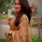 Bhama Instagram - Be Thankful For Every New Day🦜 Thank you @ajinfotokada 😇 @shwan_dq Marine Drive