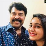 Bhama Instagram - “ഹൃദയം നിറഞ്ഞ പിറന്നാളാശംസകൾ” - Happy Birthday Our Mammokka 🥰 @mammootty ♥️