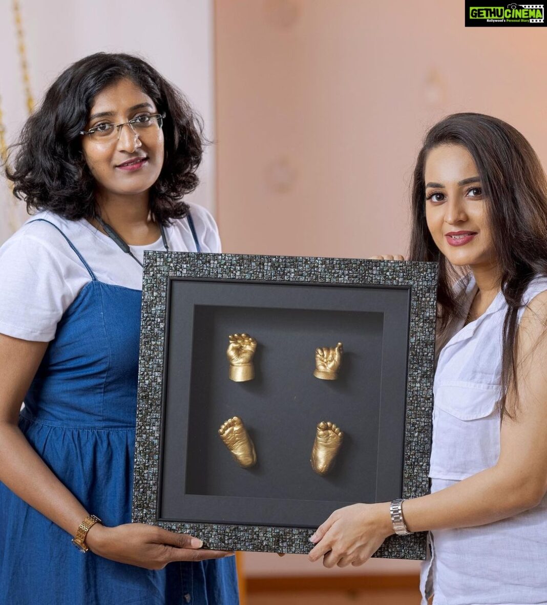 Bhama Instagram - Our life got a lot brighter with the arrival of our baby... I felt my whole world change when I held her in my arms for the first time! 🤱 I'm saving some of those precious memories to show her when she grows up🥰 #Impressions.. the replicas of my baby’s hands n feet preserved in a frame.. for a lifetime...!! Definitely this is something unique. She can touch her own tiny hands n feet in the future☺️ Thankyou @anila_impressions_and_frames for this token of love❤️😇 #December Baby 👶 #2020 Kochi, India