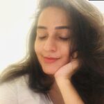 Bhama Instagram - Peace 🦢