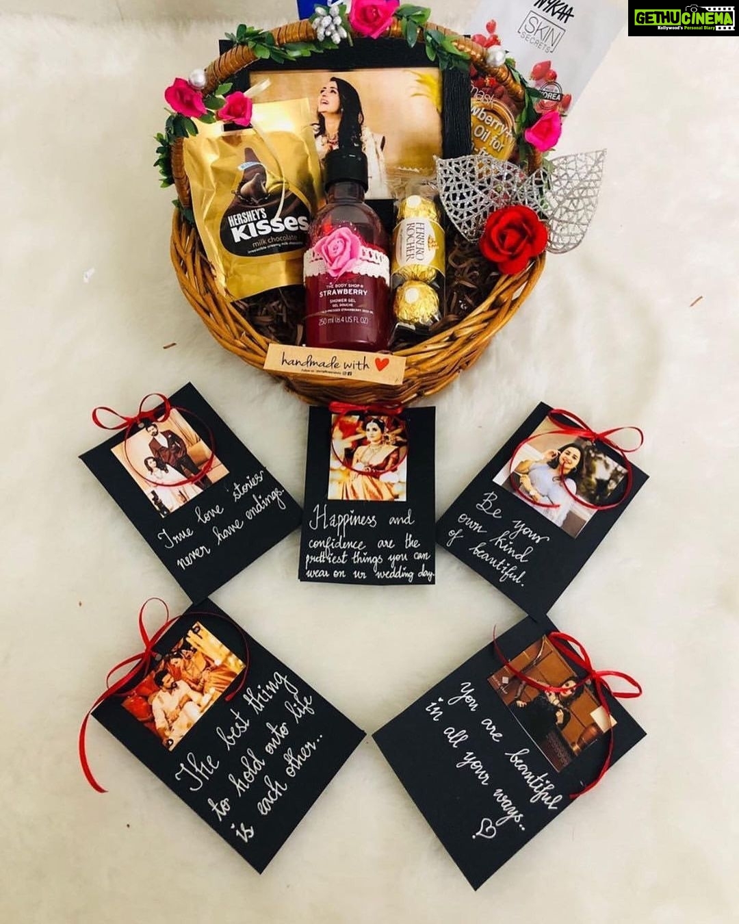 Bhama Instagram - Thank you so much neethu :) @eternalflowersindia πΎπ·