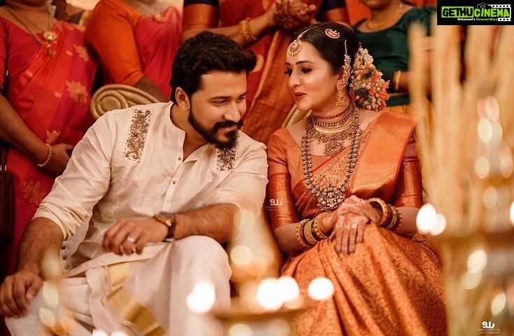 Bhama Instagram - Styling @sabarinathnath @shibaahmakeover @sainu_whiteline @beenaseematti @seemattitextiles Windsor Castle