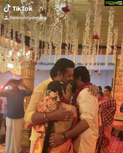 Bhama Instagram - Ettan Love ♥️ #Sureshgopi&Family