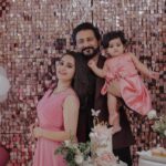 Bhama Instagram – Gauri’s 1st Birthday ♥️

💍 @party.genie 
💍Pink Attires: @t.and.msignature 
@meralda.jewels 
💍Arun’s attire @men_in_q_wedding 
💍@shibin4865 
💍@shabeerzyed_photography 
💍@2b1_films