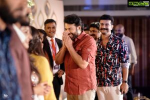 Bhama Instagram - Thank u sooo much dear Mammooka😇
Your presence & blessings made our occasion very special ♥️
Feeling Blessed ♥️🙏 #Mammokka #Legend #wedding # reception #blessing # happiness 
@mammootty ♥️
Photography - @sainu_whiteline