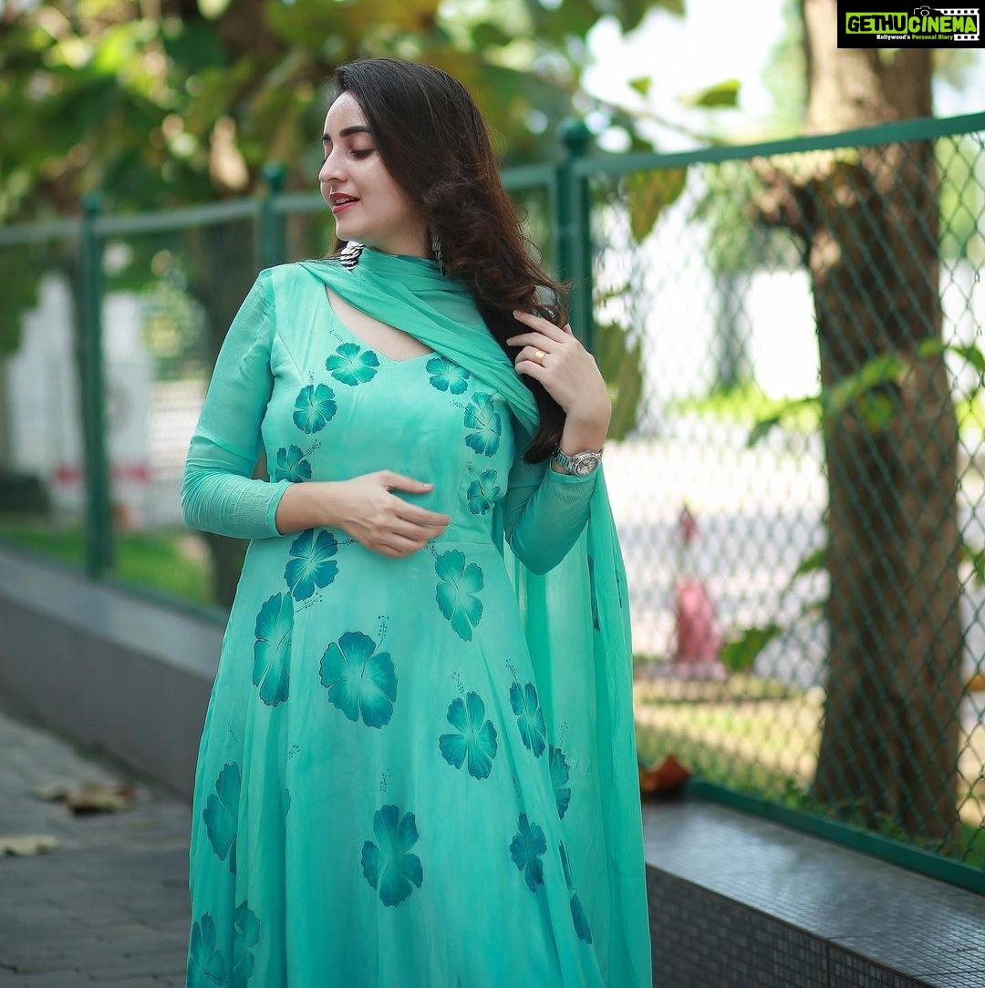 Bhama Instagram - @pranavraaaj photography 🕊 @anjali_varma_official