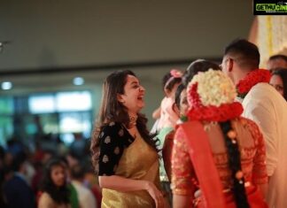 Bhama Instagram - Congrats my dearest friend @ajay_koikal nd for ur new life...new beginning ☺️♥️Reshma Sree Moolam Club, Trivandrum
