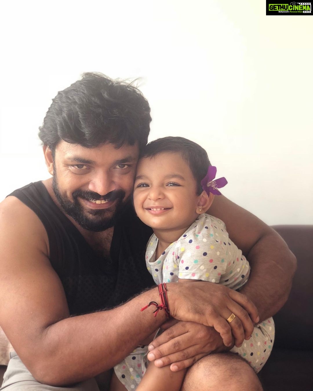 Bhama Instagram - You are not my brother-in-law, You are more than that.you are my brother ☺️ @reshmitha_arun☺️ #chettan&his angel #aradhya Arun 😍#click by her Mema 😜