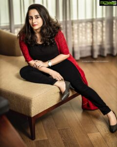 Bhama Instagram - The Most Beautiful Thing A Women Can Wear is Confidence ♥️

Thank you @tojokappithan 😇
@tojokappithanphotography
