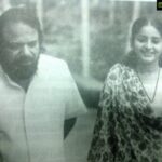 Bhama Instagram - എന്റെ ആദ്യ ചിത്രം നിവേദ്യം വന്നിട്ട് ഒരു വ്യാഴവട്ടമാകുന്നു...! നീണ്ട 12 വർഷങ്ങൾ അങ്ങനെ കടന്നു പോയി .. ലോഹിസാർ എന്ന അതുല്യ സംവിധായകന്റെ കൂടെ തുടക്കം കുറിക്കാൻ കഴിഞ്ഞത് വലിയൊരു നിയോഗമാരുന്നു... നിവേദ്യത്തിന്റെ ഓർമ്മകൾ മനസ്സിലൂടെ കടന്നു പോകുന്നു . ലോഹിസാർ ന്റെ സ്മരണകളും ... ഓർമപ്പൂക്കൾ🙏 #June 28