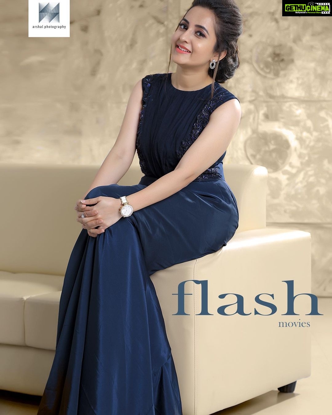 Bhama Instagram - @arshalphotography Flash movies