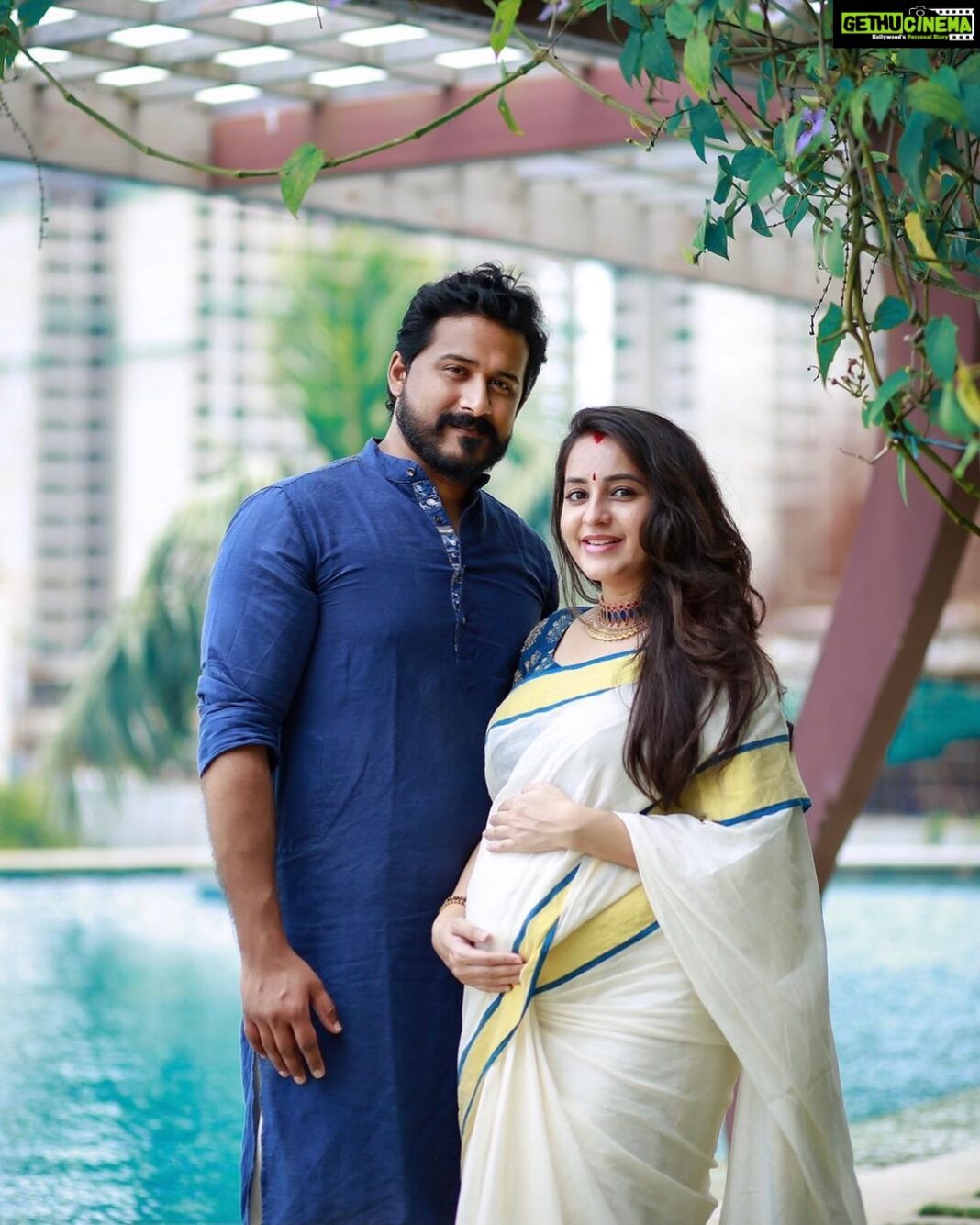 Bhama Instagram - #Throwback to Last Year Onam # One of the best times of my life #2020 # 6th Month of pregnancy 😇
Thank you so much dear
@pranavraaaj 🦋
@mayoorajewels_by_archana🦋
@khajuraho_boutique_ 🦋 Bhama Instagram - #Throwback to Last Year Onam # One of the best times of my life #2020 # 6th Month of pregnancy 😇 Thank you so much dear @pranavraaaj 🦋 @mayoorajewels_by_archana🦋 @khajuraho_boutique_ 🦋