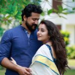 Bhama Instagram – #Throwback to Last Year Onam # One of the best times of my life #2020 # 6th Month of pregnancy 😇

Thank you so much dear
@pranavraaaj 🦋
@mayoorajewels_by_archana🦋
@khajuraho_boutique_ 🦋