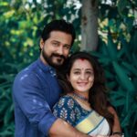 Bhama Instagram – #Throwback to Last Year Onam # One of the best times of my life #2020 # 6th Month of pregnancy 😇

Thank you so much dear
@pranavraaaj 🦋
@mayoorajewels_by_archana🦋
@khajuraho_boutique_ 🦋