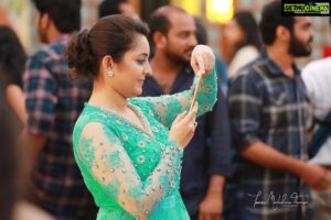 Bhama Instagram - Taking an image,freezing a moment,reveals how rich reality truly is..❄️