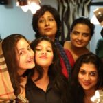 Bhama Instagram - #sujathamaster #baby Nayans #bindhuchechi&Vaishnavi Throwback #marupadi team💜 Kannur
