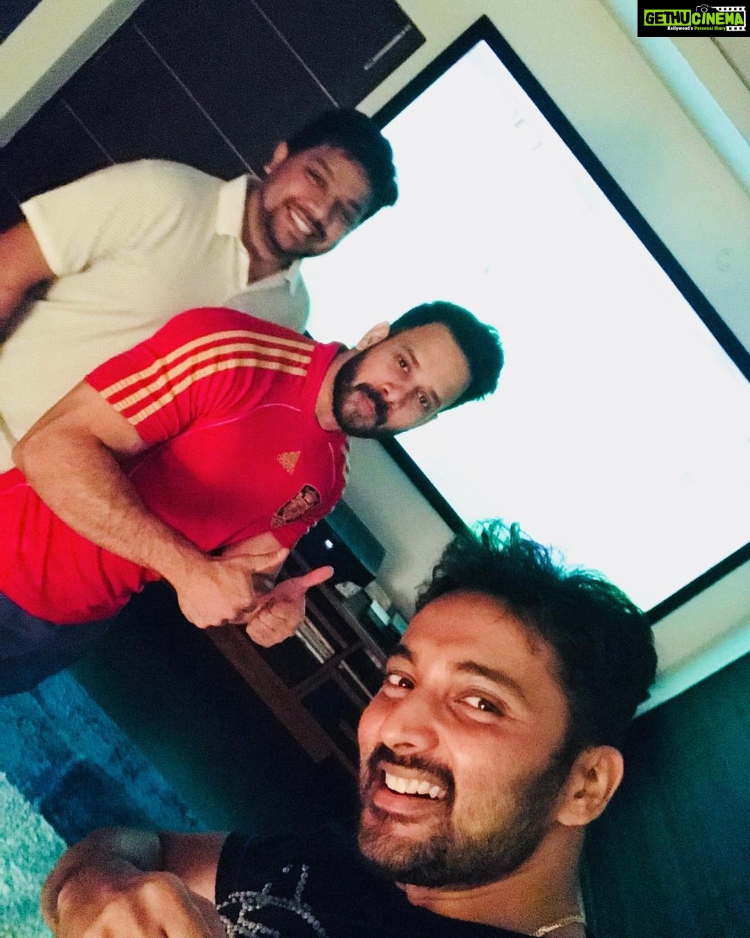 Bharath Instagram - Football ⚽️ fever !! Go Croatia 🇭🇷!! 😃💪🏻#bestfriends #sweethome Saligramam, Tamil Nadu, India