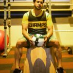 Bharath Instagram - CHAMPS !! FOOTBALL FEVER FOREVER 😀😀💪🏻. Wishing u all a great week ahead peeps !! 😘😘