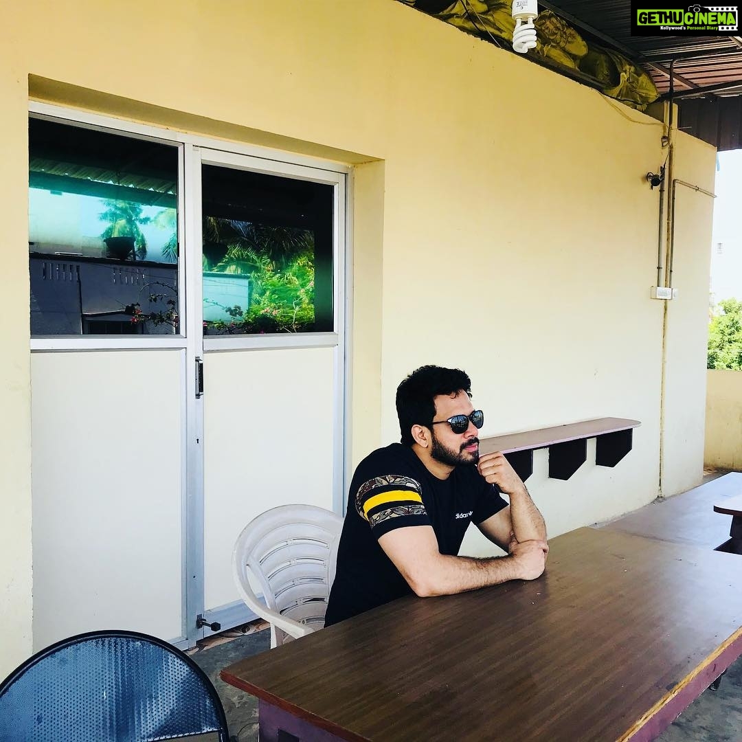 Bharath Instagram - Empty minded !! Jus dreaming !! Dubbing in full swing fr Kalidass!! 😀 Tnagar