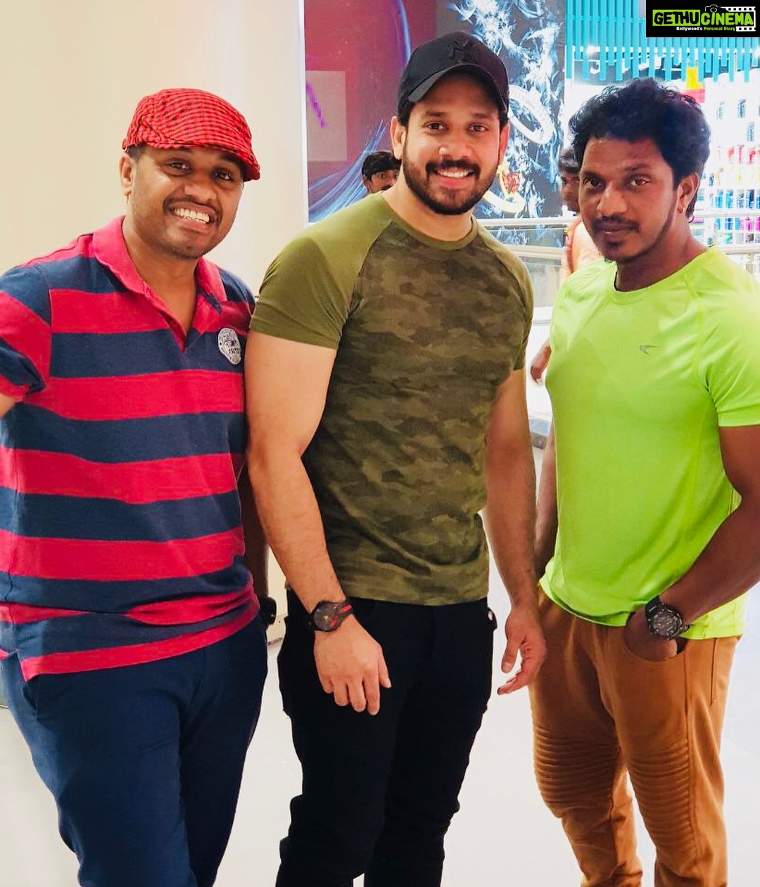 Bharath Instagram - Movie time with buddies !! 😀😀🎬📽
