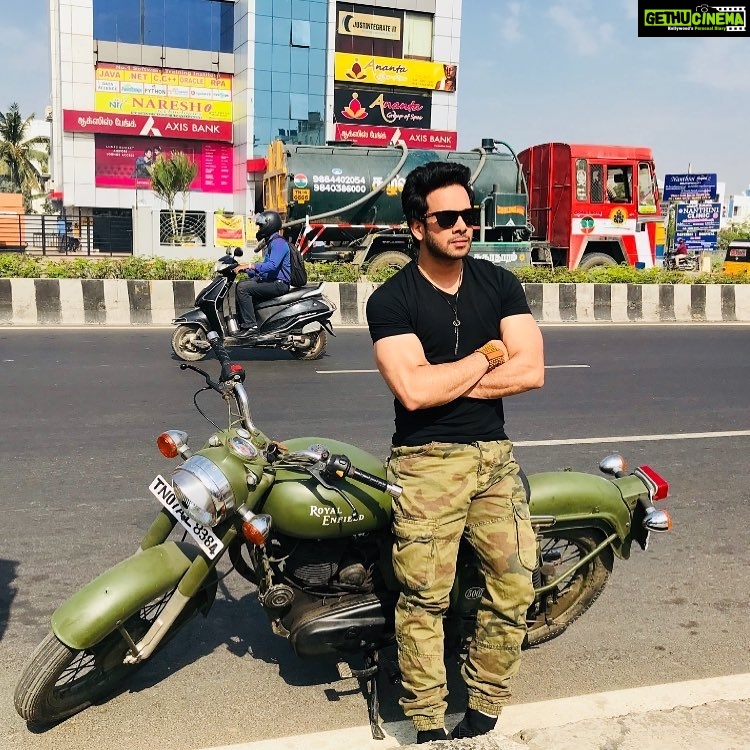 Bharath Instagram - Born tough !! πͺπ» letβs kick start this Monday with positive thoughts and aggressive approach towards our goals !! Happy Monday friends !! #postivevibes #weekdays #tough #goals π