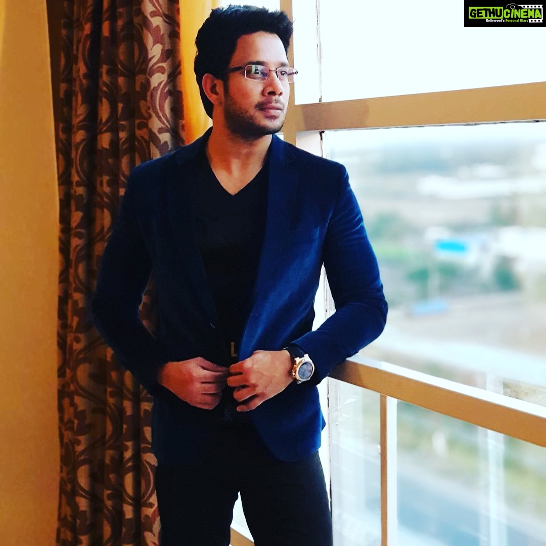 Bharath Instagram - Keep dreaming high !! Happy mrng friends !! 😁💪🏻#happy #fresh #morning #dreamer #positivevibes