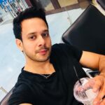 Bharath Instagram - Fresh lime !! Perfect way to kill time at the airport . Off to Thiruchy for my next untitled project second schedule !! Updates soon !!