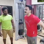 Bharath Instagram – Thundering Tuesday !! Killer chest and biceps at worlds gym with my trainer siva kumar !! #selfmotivation #biceps #chest #training #worldsgym
