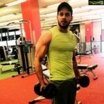 Bharath Instagram - Trying my best to be in shape !! Gud eve all !! #selfmotivation #gym .. Triceps Thursday 💪🏻😁