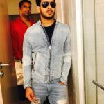 Bharath Instagram - Look who is photo bombing !! Gud old buddy and still onnnnnnn !!! #dubai🇦🇪 dairies !!
