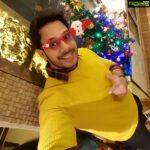 Bharath Instagram - Great Christmas 🎄 evening with family and frnds !! It's great to act kiddish sometimes 😉👶🏾